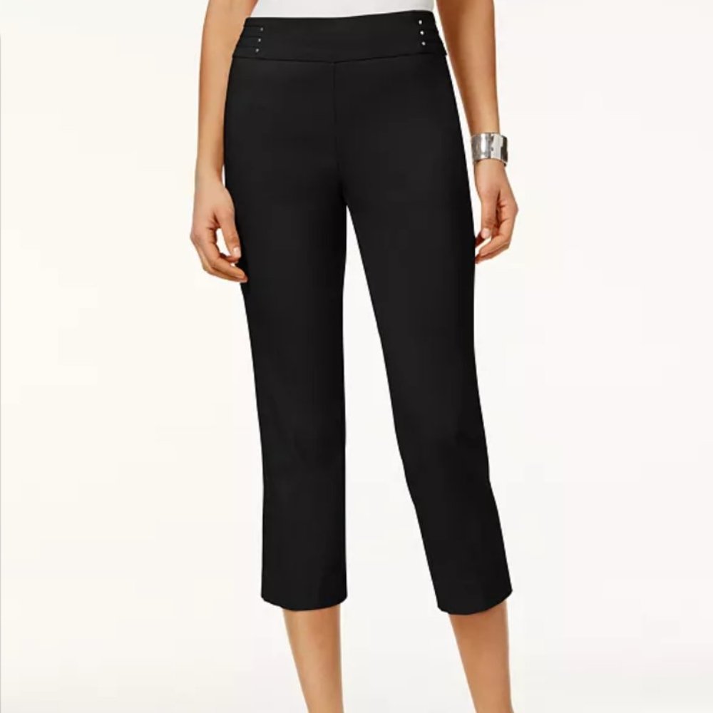 JM COLLECTION | Embellished Pull-On Capri Pants
